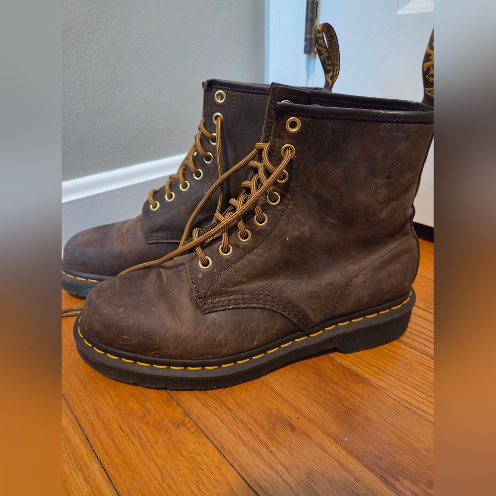 Dr. Martens 1460 Brown Crazy Horse Leather Combat Boots 8-Eye Size Women 9 Men 8 - Picture 7 of 16